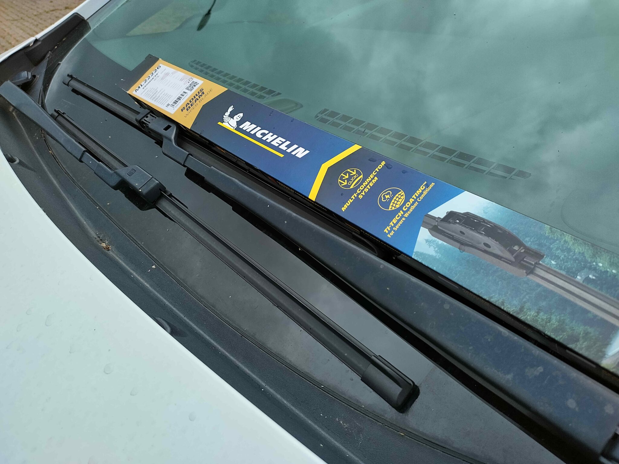 How to install Michelin wiper blades with right adapter - Maximaalski